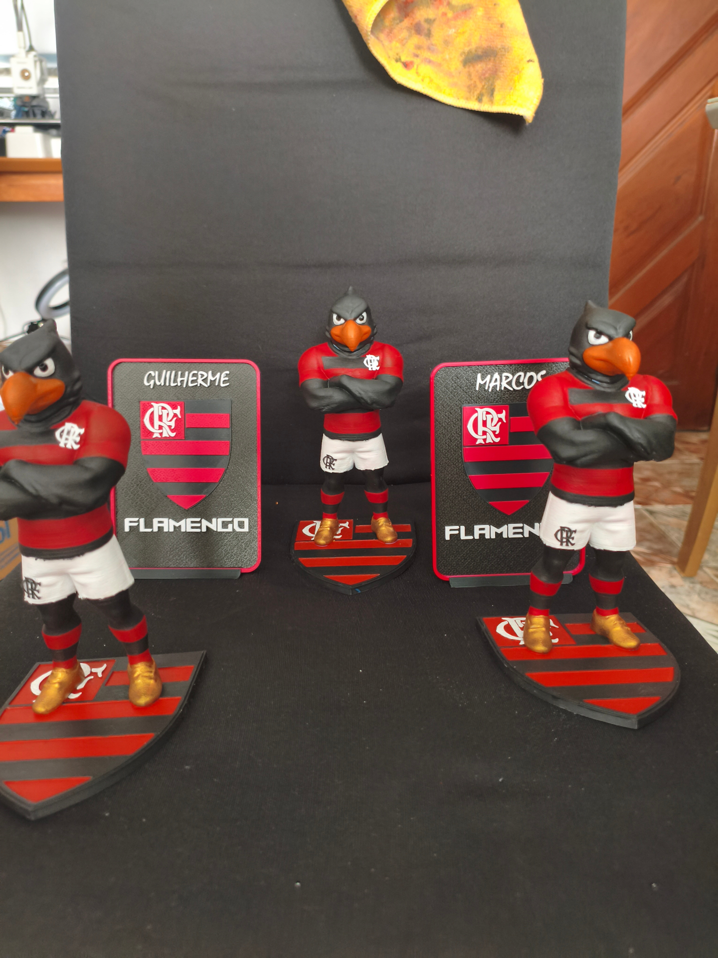 Urubu Rubro-Negro — Flamengo — Trio de mascotes + placas personalizadas